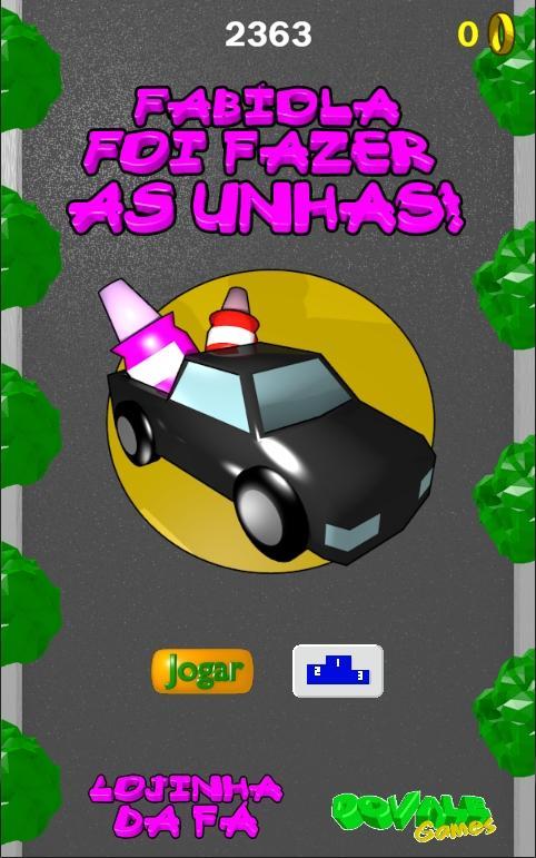 Fabiola foi fazer as unhas